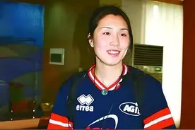 奥运冠军王丽娜：大花臂瞩目，退役当老板，40岁生娃很幸福图片