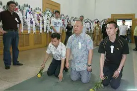 丧事习俗中，“义子”“干儿子”的位分可以比照孝子吗？图片