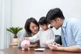 60岁母亲：和女儿同住10年出钱出力，孝顺养老背后是“新型啃老”图片