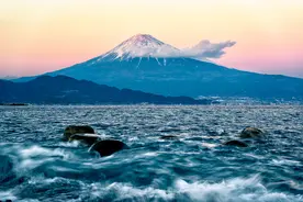 作为日本精神文化的象征，富士山竟然不属于日本，这是怎么回事？图片