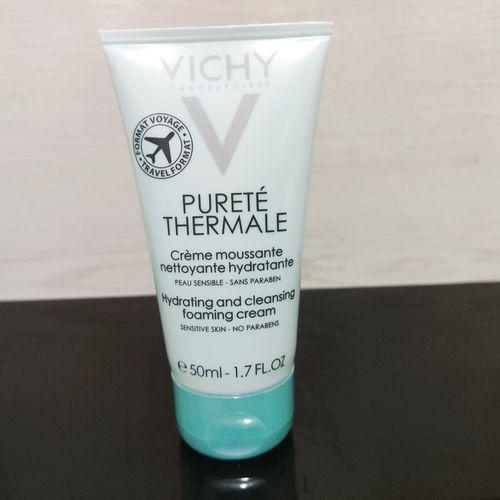 网络热门控油补水洗面奶推荐：简直是敏感肌的救星