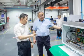 江西日报主题教育专栏：省工信厅“调”以务实“研”以致用图片