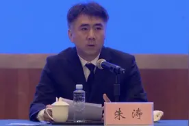 MU5735坠机，消防出动七百余人参与搜救！图片