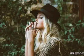 唯有走出讨好型人格的束缚，才能获得正向且美好的爱情图片