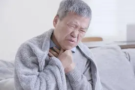 医生提醒：食管癌早期易与其他疾病混淆，教你从这4大症状辨别图片