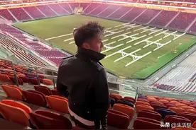 热搜第一！王菲现身谢霆锋演唱会，各自离婚生育后复合11年图片