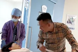 网红赵依依诞下四胎后情况很不好！婴儿浑身插满管，她则胎盘早剥图片