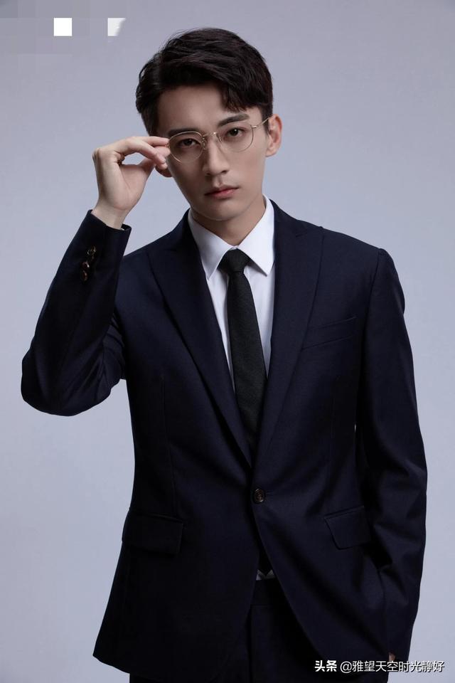 盘点国内男明星眼镜杀高清集第二弹 这些禁欲系男神哪个是你的菜