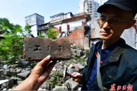 一街一巷“活地图”，一砖一瓦“故事王”，“铁拐王”30年寻根老汉正街图片