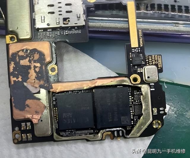 Redmi 10X手机一直重启不开机是怎么回事？