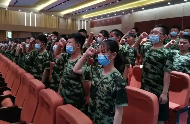 Ϋ´̨ѧУ̬ѧУƷʽ֮ḻʵĳл