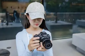 佳能EOS R10评测：超轻便高性能微单相机图片