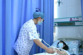助产士：迎接天使降临，守望生命花开图片