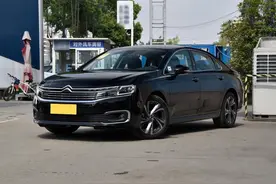 实拍雪铁龙C6，C级旗舰连降6万、全系带T自动挡，全真皮够奢侈图片