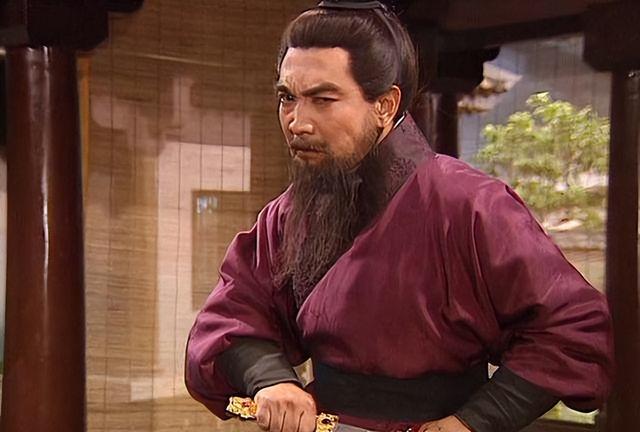 同样是《三国演义》，央视版和新版放在一起观看，可谓天差地别