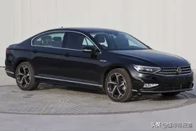 新车 | R-Line车身套件+四出排气造型，大众新款迈腾曝光，年底上市图片