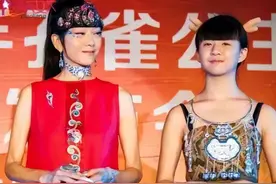 8年后的小彩旗虽然不再是舞蹈天才，却反而活出了自己的理想人生图片