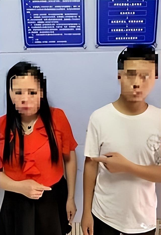 20岁小伙时间太长了！导致43岁站街女受不了竟主动报警求助