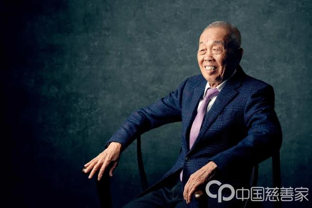 中国慈善家2021年度人物 | 安踏创始人丁和木：积善传家