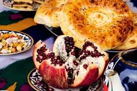 如何从石榴花开的中亚理解世界？图片