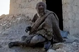“世界最脏男子”去世图片
