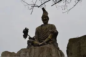 酒肉穿肠过，佛祖心中坐的出处是哪里，济公为什么可以喝酒吃肉？图片