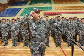 国防人物候选人|郑勇刚：“转战”国企，把武装工作当成一生事业图片