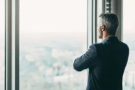 人生的三个觉醒时刻，直击内心！图片
