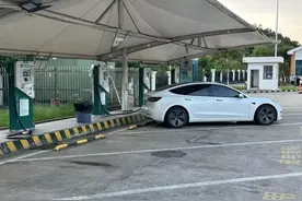 充电桩下乡记图片