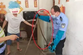 吓破胆！顺德一街坊家中冰箱突然窜出长蛇……图片