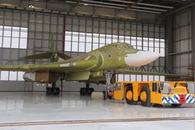 俄军工复产图-160，耗时30年值吗？中国为啥不研制超音速轰炸机？图片