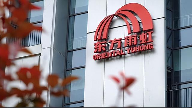 “防水茅”市值蒸发近千亿！东方雨虹董事长李卫国“悲壮回国”