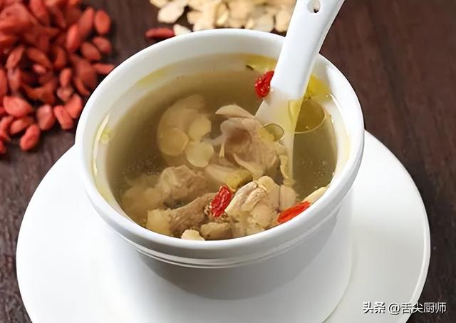 排骨花期参花胶汤的功 2026年花期参炖排骨还可以和什么一起