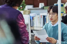 公务员未来可能转变为合同制，薪资会下调吗？22年考生需注意图片