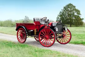 涨知识！美国最具标志性的 7 辆老式皮卡车图片