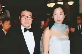 朱玲玲：抛弃霍震霆和3个孩子，19年过去，她迎来了自己的结局图片