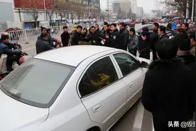 一个人自驾游，有哪些合理且合法的防身用品？图片