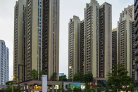 深圳的房价，首次跌破政府指导线图片