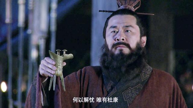 同样是《三国演义》，央视版和新版放在一起观看，可谓天差地别