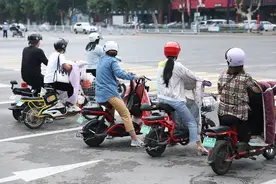 11月起，电动两轮、三轮、低速四轮车有多个新变化，用车更安全了图片