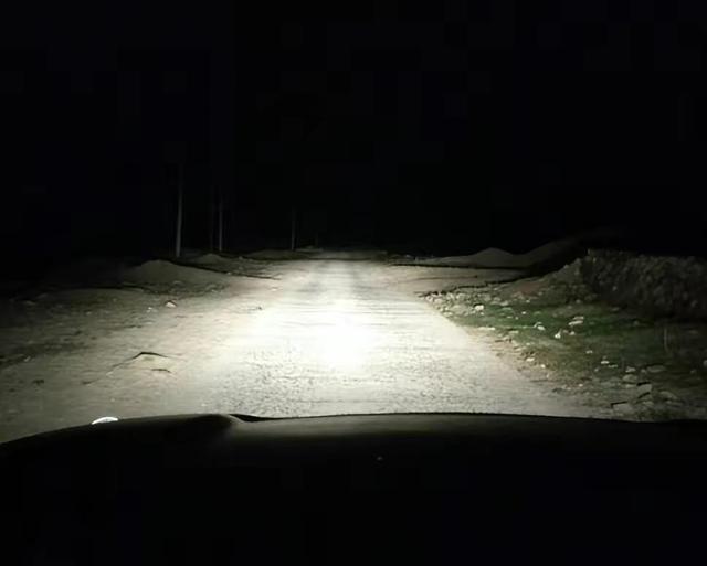 黑龙江一女子搭黑车，被强奸时主动配合，笑称：别伤害我,随便玩