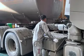 洗排气管要2000元！国六卡车都要清理后处理吗？图片