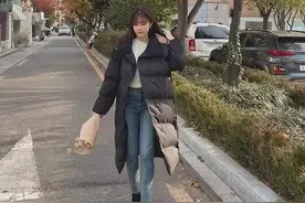 牛仔裤 + 短靴，太时髦了图片