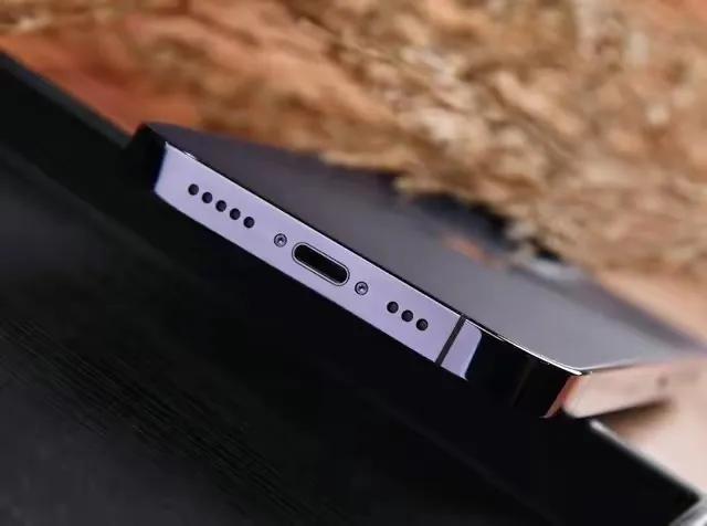 iPhone15���ϸ���ع⣬ƻ����˾�Ǽ����࣬���ǲ����ȡ�أ�