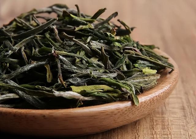 鐢鏈夐挶娌￠挶锛屽缓璁腑鑰佸勾浜猴細5鏉€滈珮閿岃尪鈥濆父鍠濓紝钀ュ吇瓒宠韩浣撳ソ