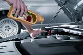 买车时，这些东西如果4S店赠送你，就要留个心眼了图片