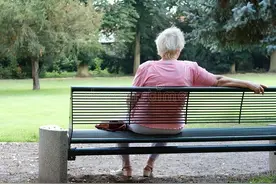 沈阳老太意外走丢，抖音寻人对比寻亲，发现竟是同一人图片