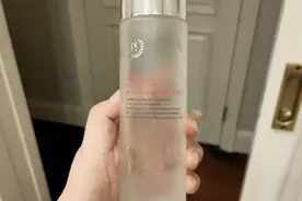 护肤品不是越贵越好，这4款国货护肤品便宜好用，效果不比大牌差图片