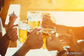 家人酗酒，怎么帮助他？图片