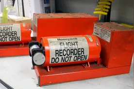 东航客机MU5735的黑匣子多久找到？黑匣子将会给出飞机失事原因图片